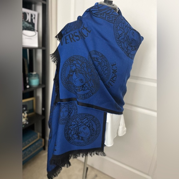 VERSACE Wool Stole/Scarf